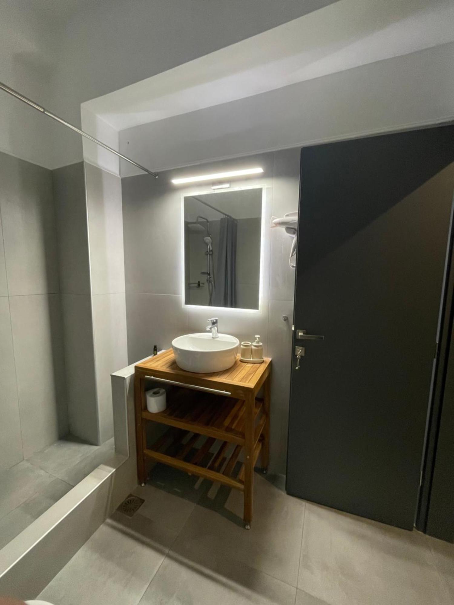 Buganvillas Studios เปรเวซา ภายนอก รูปภาพ