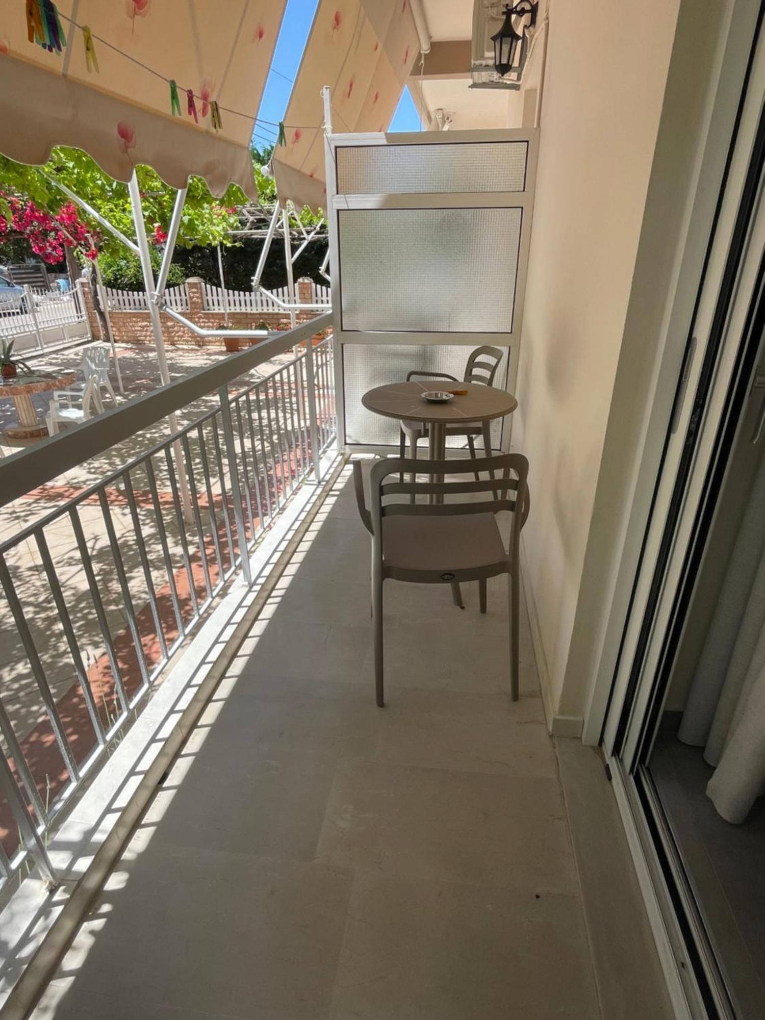 Buganvillas Studios เปรเวซา ภายนอก รูปภาพ